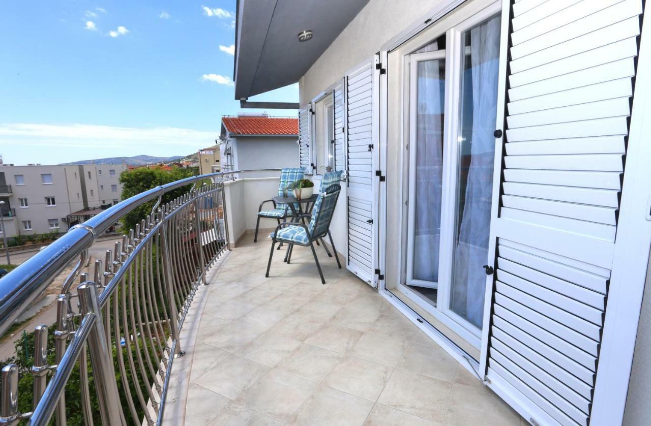 Apartman Kristian Trogir Bagian luar foto