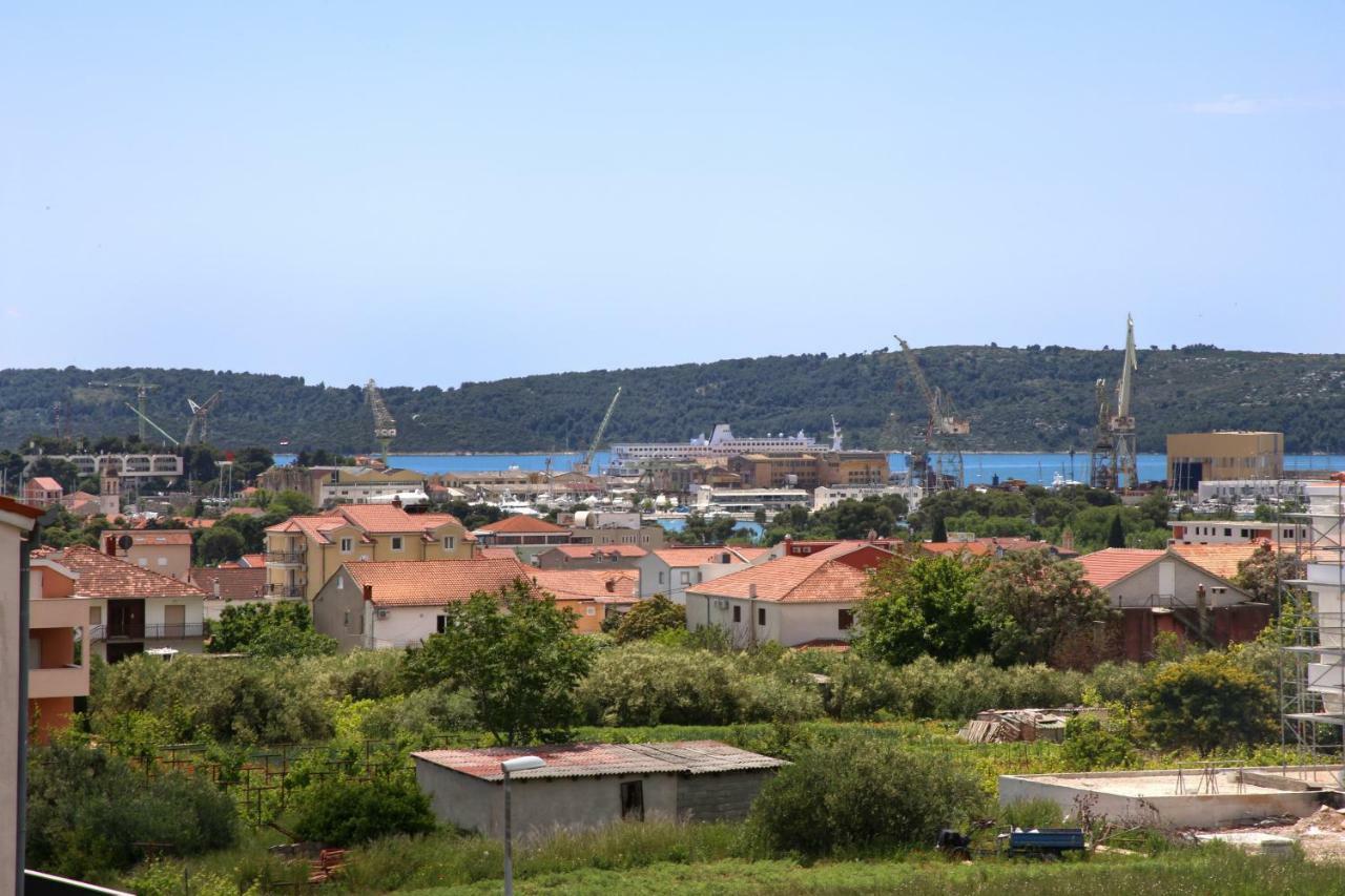 Apartman Kristian Trogir Bagian luar foto