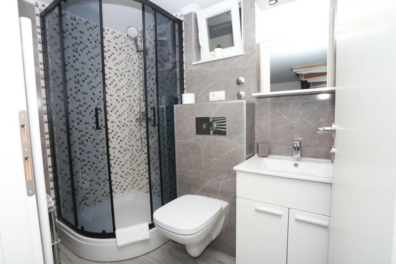 Apartman Kristian Trogir Bagian luar foto