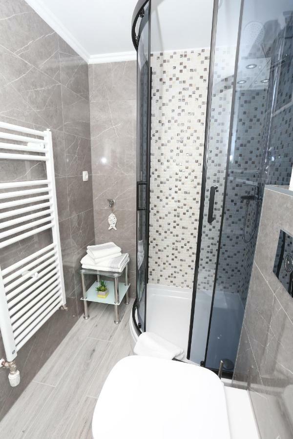 Apartman Kristian Trogir Bagian luar foto